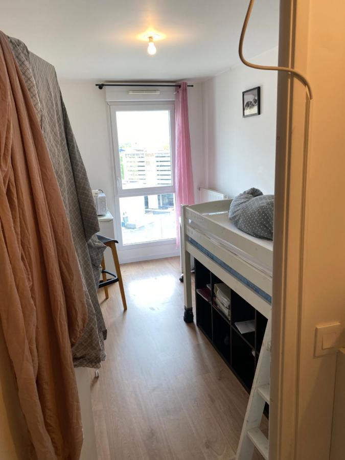 Super Chambre Avec Bureau Courcouronnes Exteriör bild