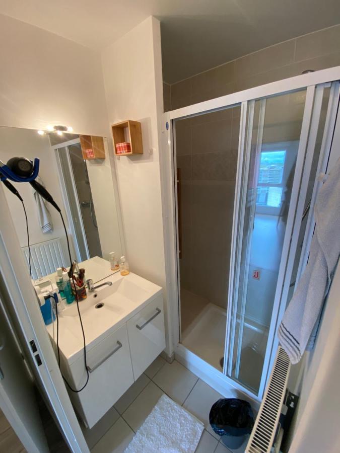 Super Chambre Avec Bureau Courcouronnes Exteriör bild